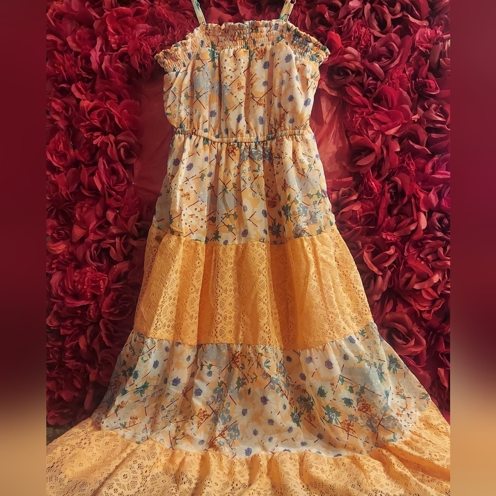 Xhilaration Girls Size 7/8 Maxi Dress Peach, Lace with Floral Design NWOT